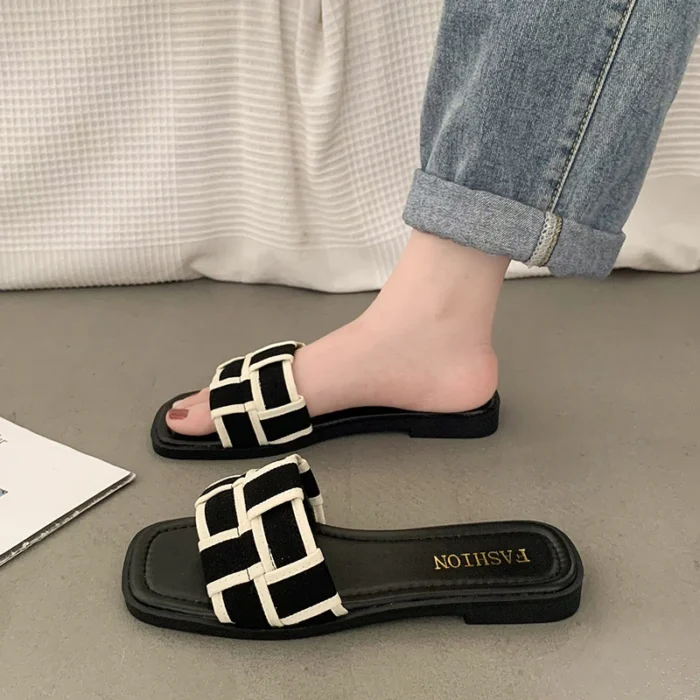 Summer 2025 Braided Flip-flops Women's Open-toe Wear Temperament with Chunky Fashion Slippers, Beach Shoes, Women's Shoes - Image 1